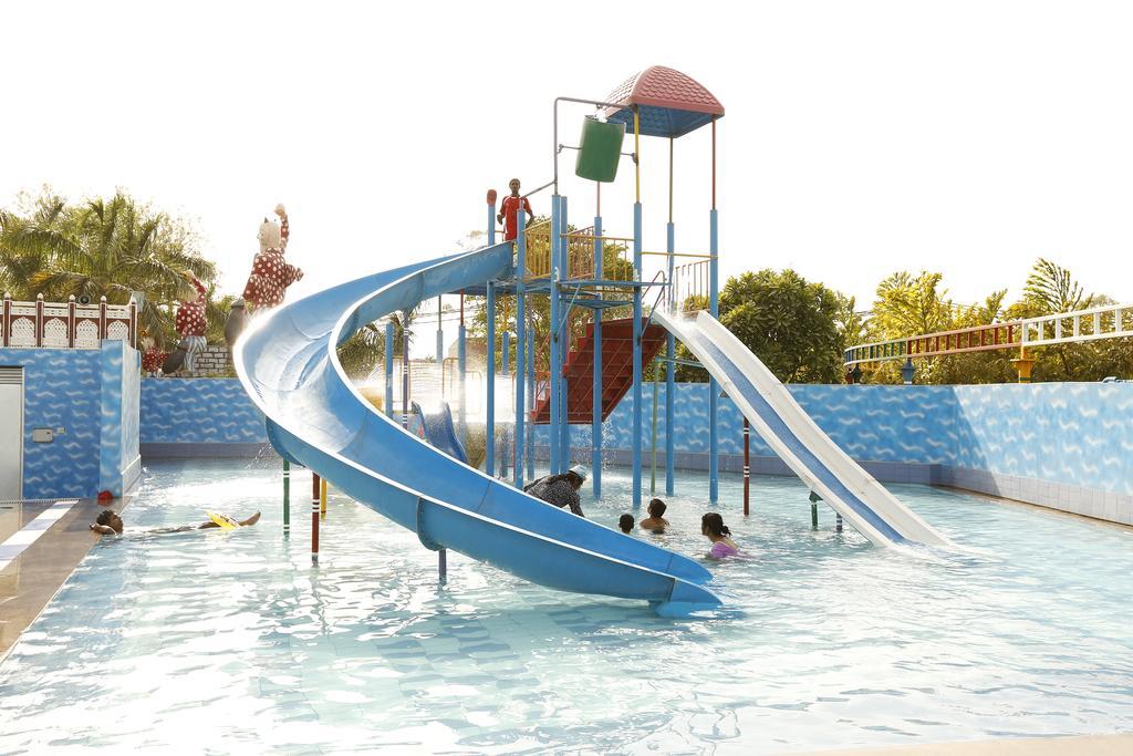 Aapno Ghar Resort & Amusement Park Gurgaon Exteriör bild